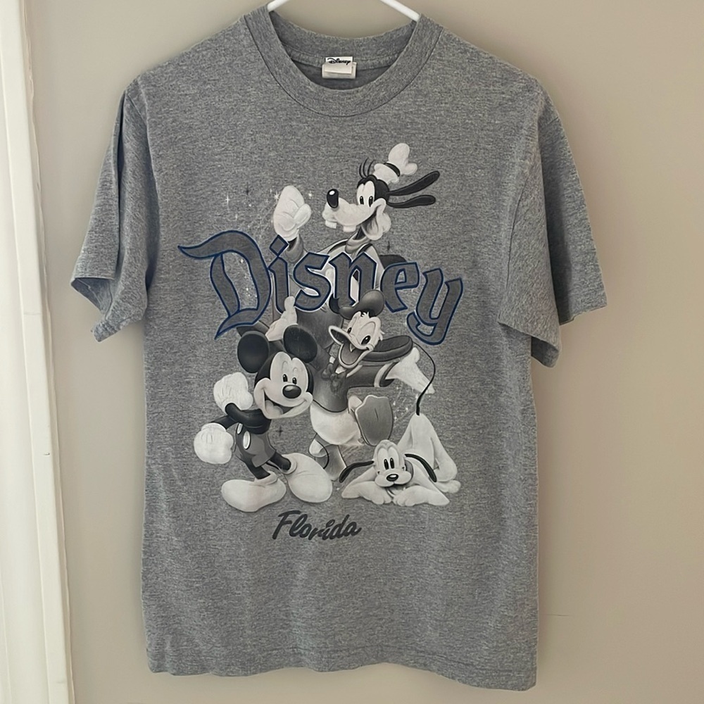 Disney World Florida Grey Tones Men Size M T-Shirt Goofy Pluto Mickey Donald